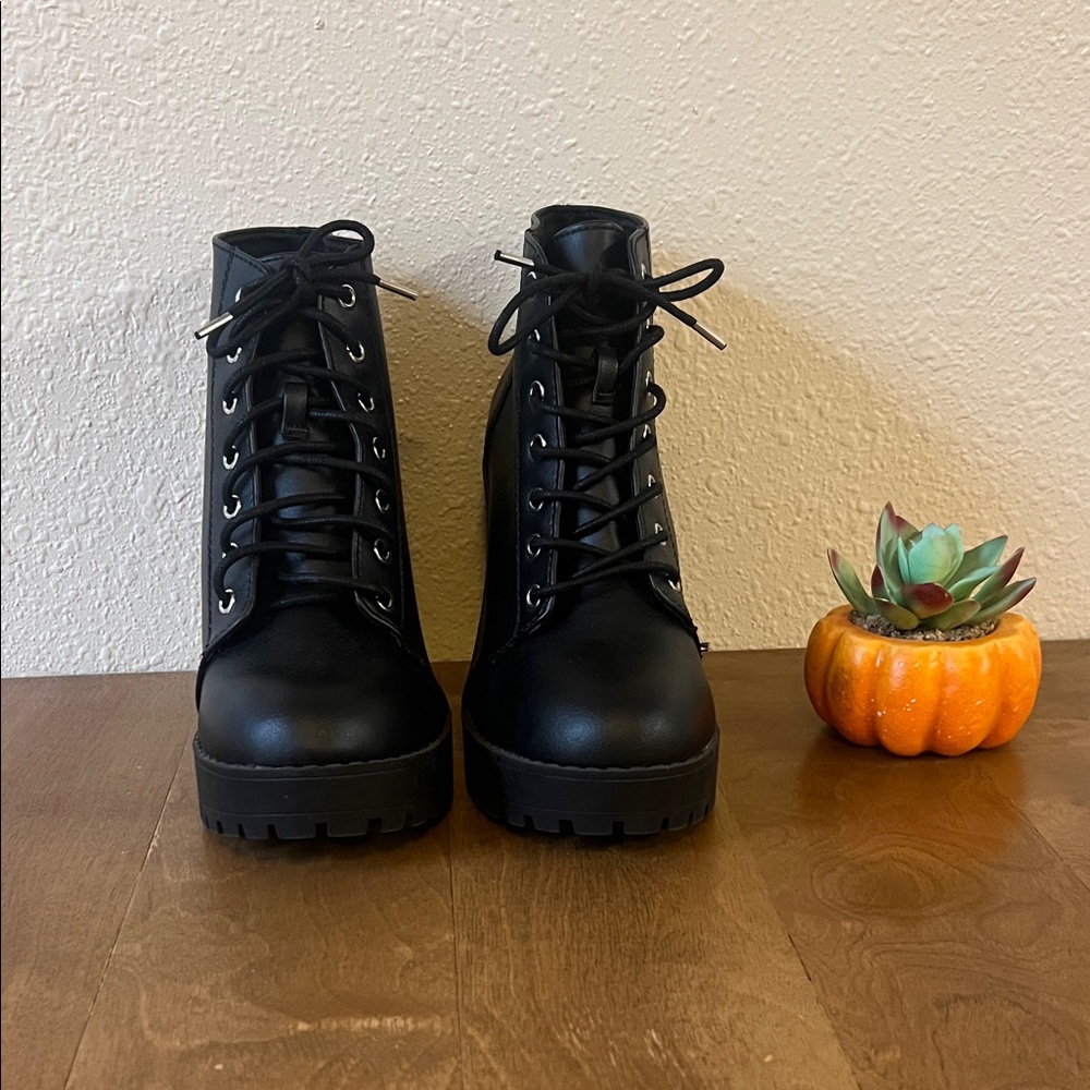 Divided Black Chunky Heel Lace-Up Boots - Picture 6 of 6
